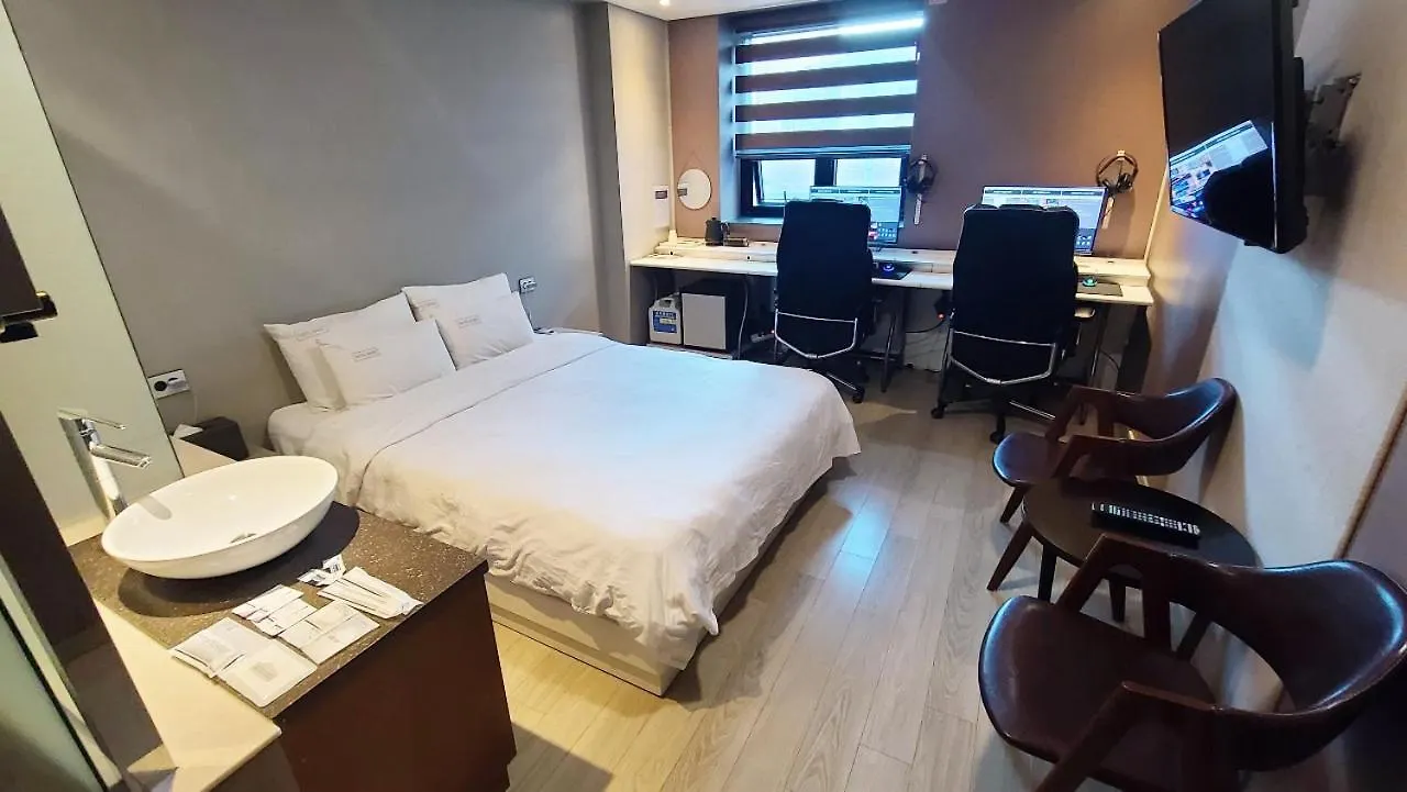 Seomyeon Ib Hotel Busan 3*,