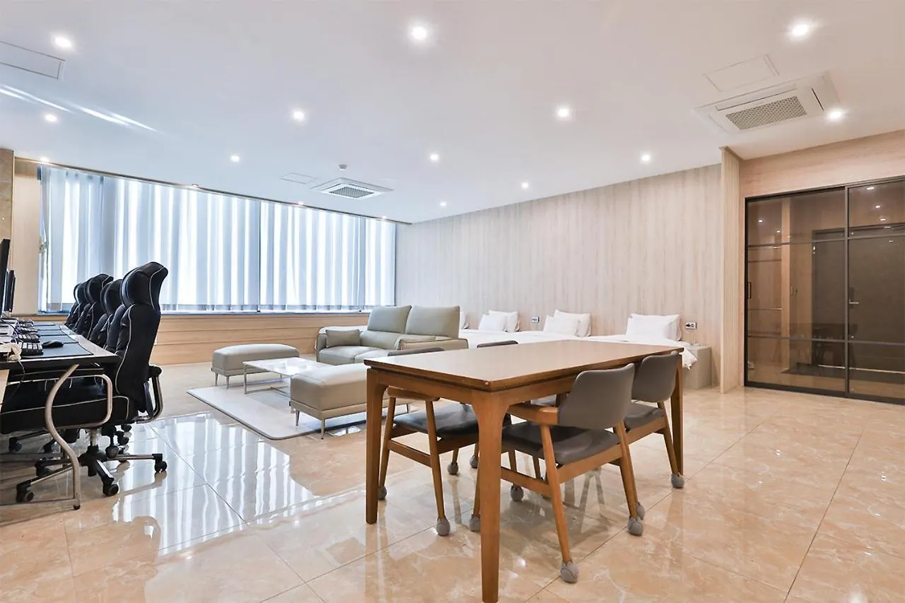 Seomyeon Ib Hotel Busan