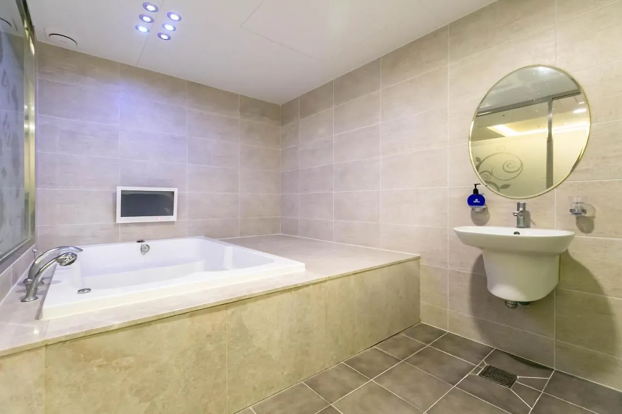 Seomyeon Ib Hotel Busan